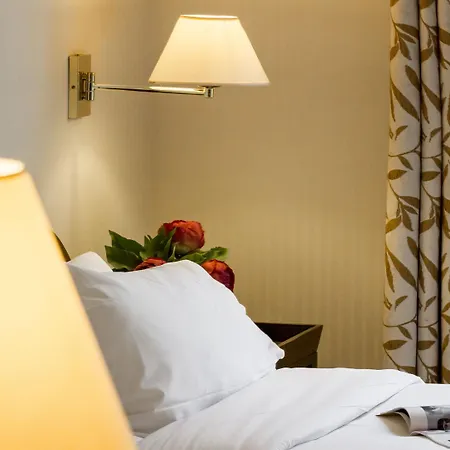 Vaneau Saint Germain 3* Париж
