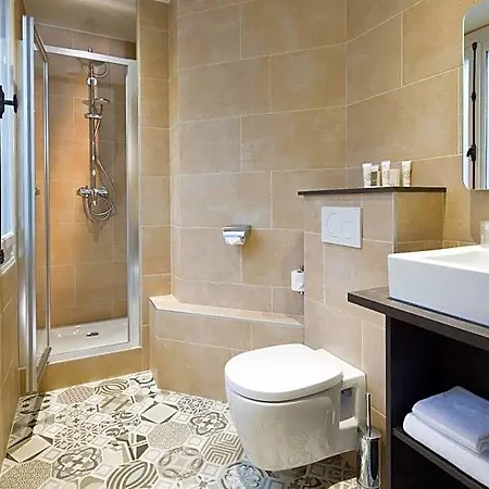 Vaneau Saint Germain 3*