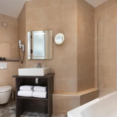 Vaneau Saint Germain 3*