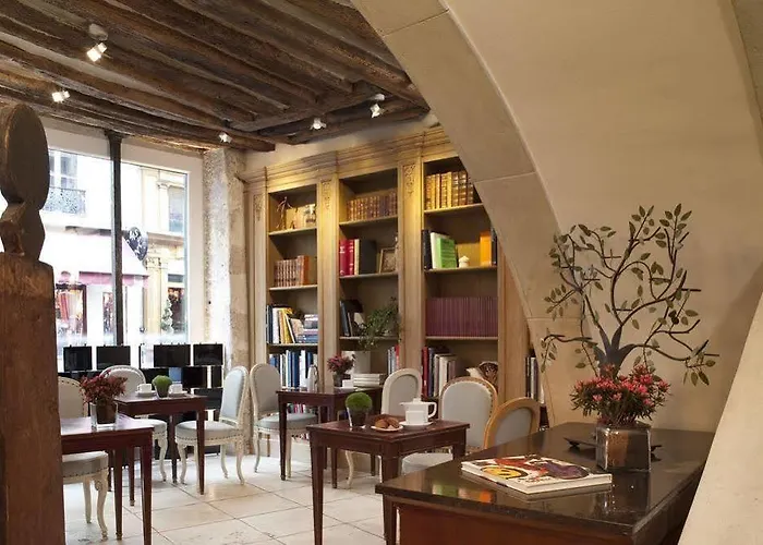 ホテル ヴァノー サン ジェルマン